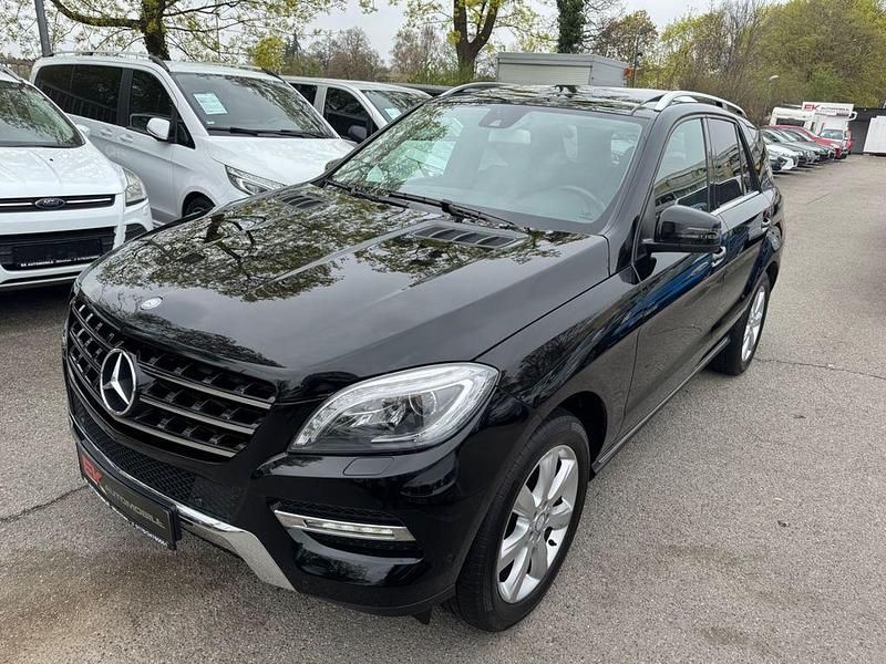 Gebraucht Mercedes ML350 258 PS (189 kW) 2014 Schwarz SUV