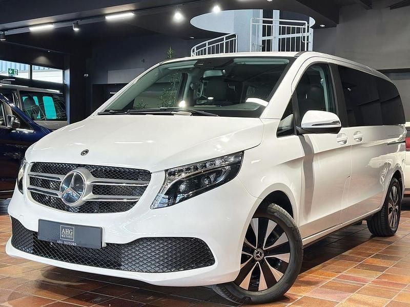 Gebraucht Mercedes V220 163 PS (119 kW) 2021 Arktikweiß mb 9147 Van / Kleinbus