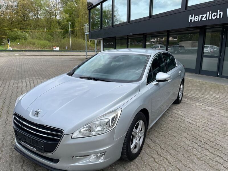 Grau Gebraucht 2012 Peugeot 508 Active Limousine | 5.999 € (Fairer Preis) - Bild 1/4