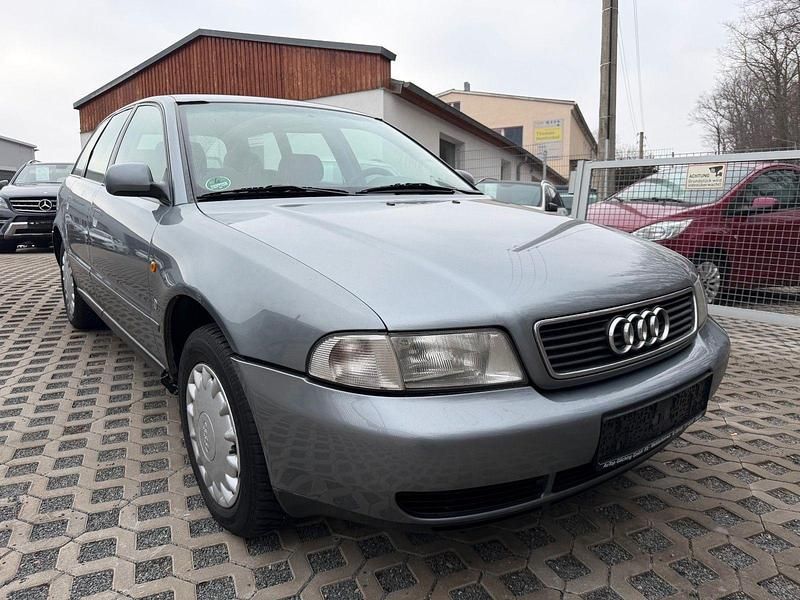 Gebraucht Audi A4 125 PS (91 kW) 1997 Grau Kombi