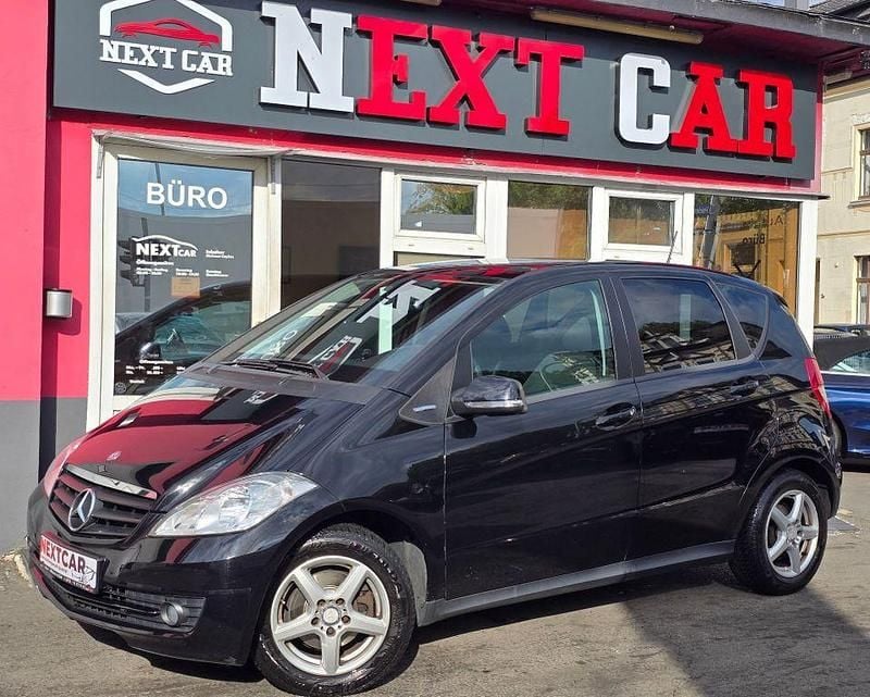 Schwarz Gebraucht 2011 Mercedes A160 Limousine | 5.499 € (Fairer Preis) - Bild 1/4
