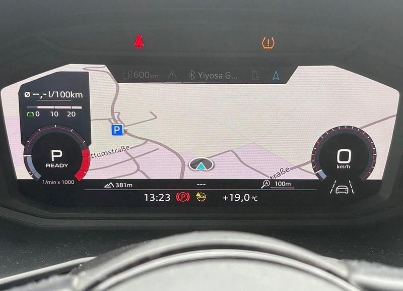 Weiß Gebraucht 2021 Audi A1 Sportback Sport Kleinwagen | 14.990 € (Superpreis) - Bild 1/4