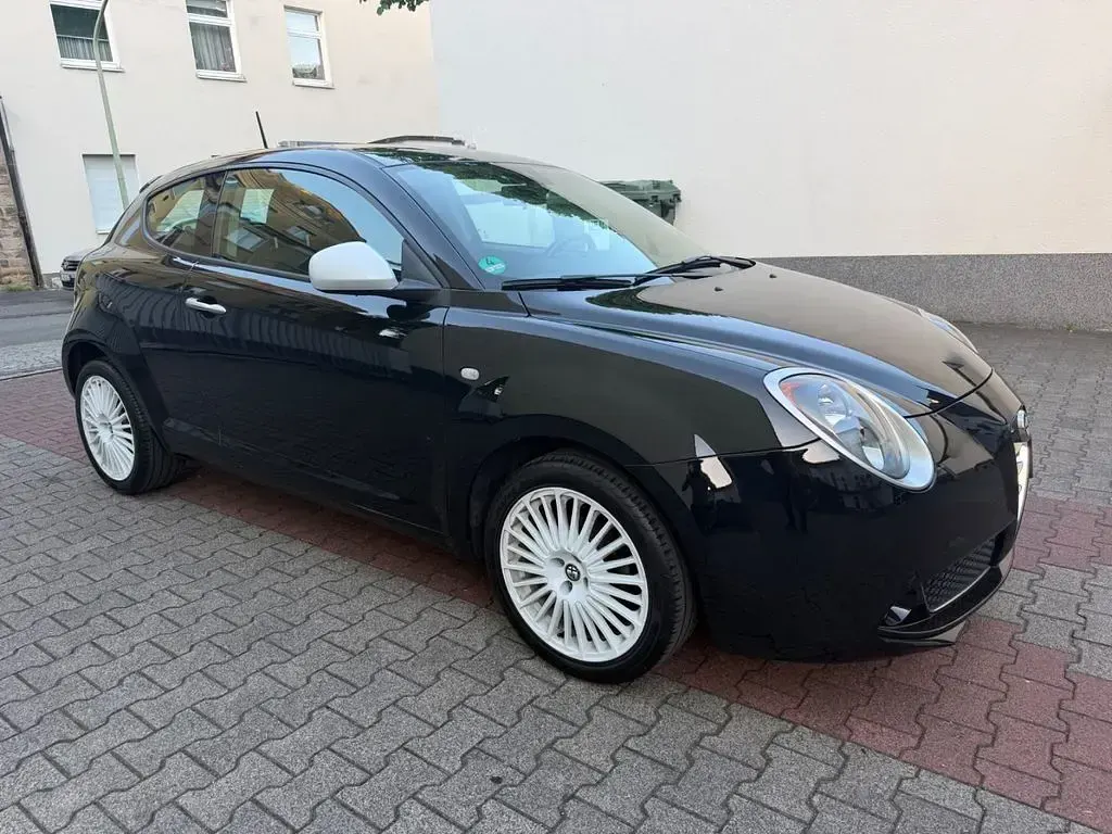 Gebraucht Alfa Romeo MiTo 79 PS (58 kW) 2015 Schwarz Kleinwagen