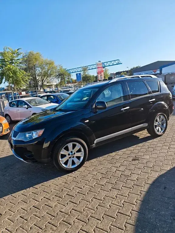 Gebraucht Mitsubishi Outlander 170 PS (125 kW) 2008 Schwarz SUV