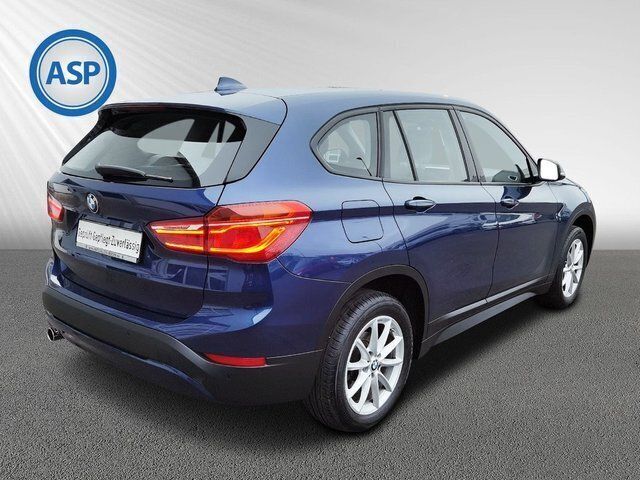 Gebraucht BMW X1 Advantage 136 PS (100 kW) 2016 Blau metallic SUV