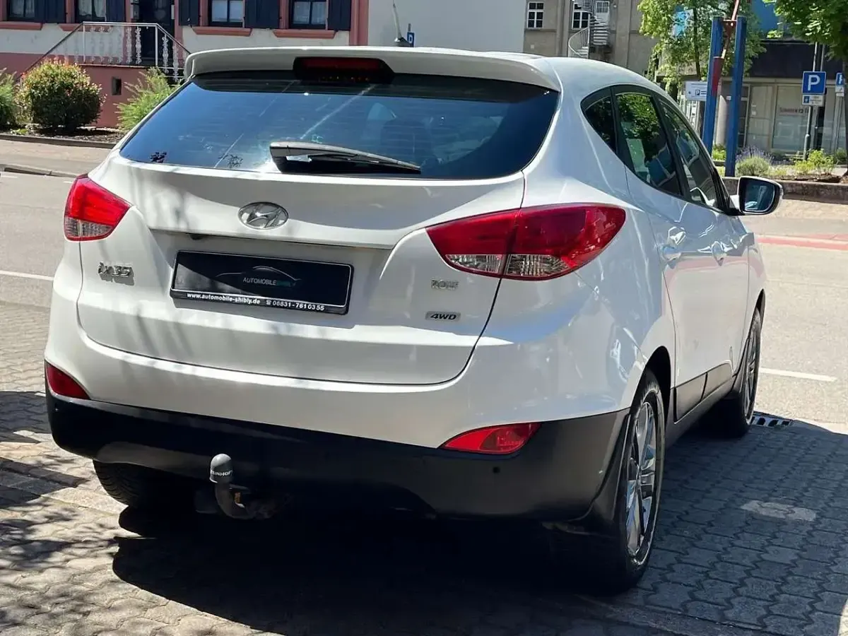 Gebraucht Hyundai ix35 Style 166 PS (122 kW) 2014 Weiß SUV