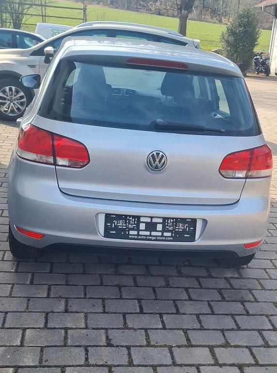 Gebraucht VW Golf VI Trendline 102 PS (75 kW) 2009 Silber Kleinwagen
