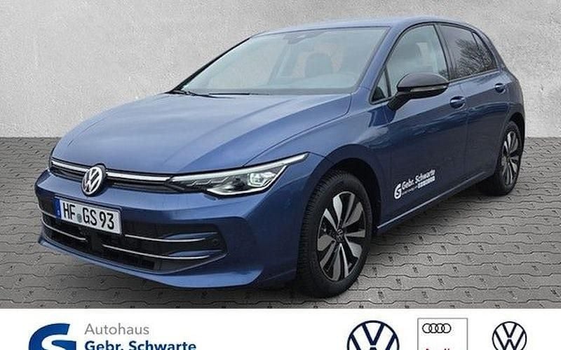 Blau Gebraucht 2025 VW Golf VIII Goal Limousine | 34.140 € (Superpreis) - Bild 1/4