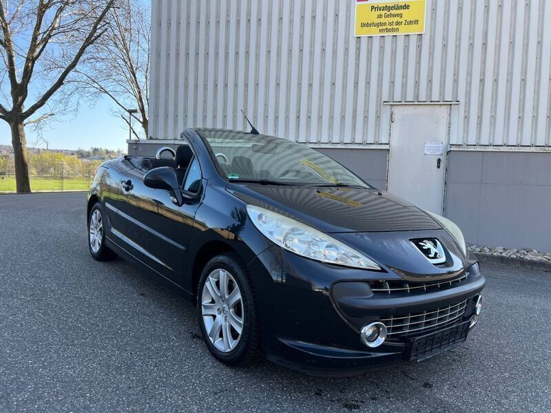 Gebraucht Peugeot 207 CC Sport 109 PS (80 kW) 2008 Schwarz Cabrio