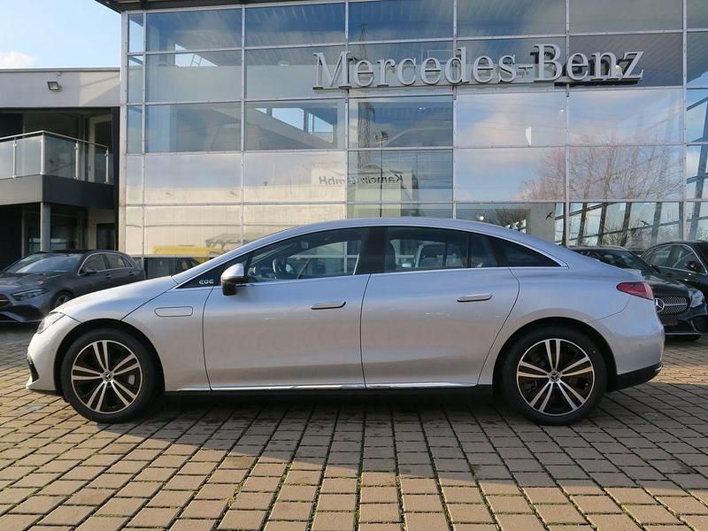 Gebraucht Mercedes EQE300 Advanced Plus 180 kW (245 PS) 2024 Lack hightechsilber Limousine