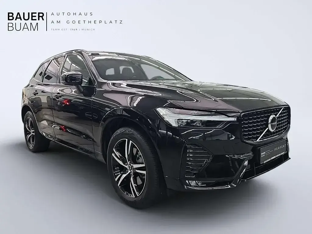 Gebraucht Volvo XC60 R-Design 197 PS (144 kW) 2022 Onyx black / metallic SUV