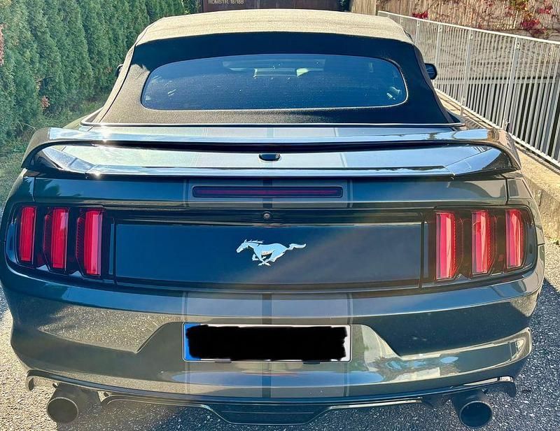 Gebraucht Ford Mustang 317 PS (233 kW) 2015 Schwarz Cabrio