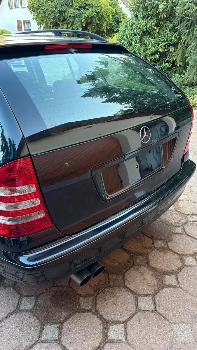Gebraucht Mercedes C180 143 PS (105 kW) 2006 Schwarz Kombi