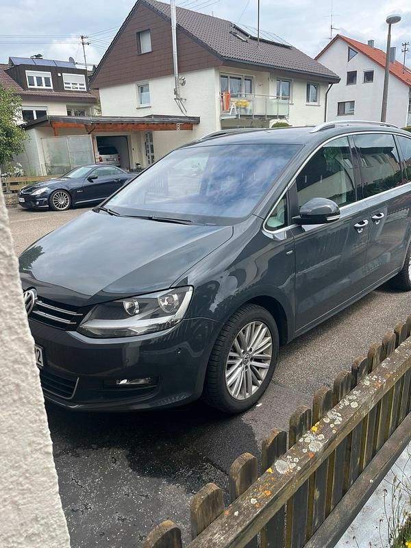 Gebraucht VW Sharan 177 PS (130 kW) 2014 Grau Van / Kleinbus
