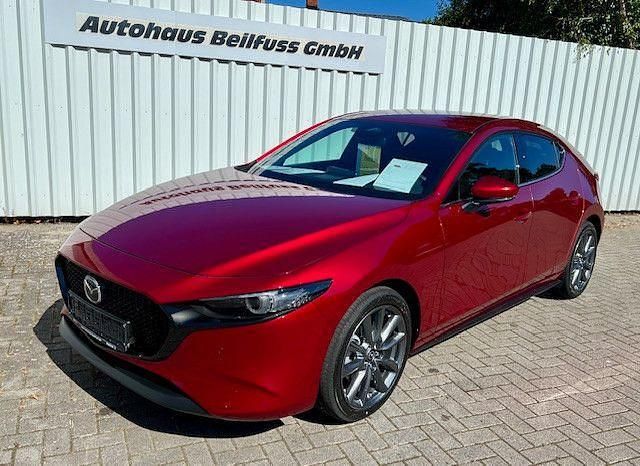 Rot Neu 2025 Mazda 3 Exclusive-Line Limousine | 29.250 € - Bild 1/4