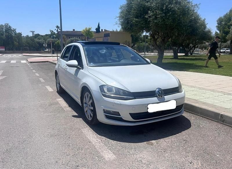 Weiß Gebraucht 2013 VW Golf VII Limousine | 12.300 € (Teuer) - Bild 1/4