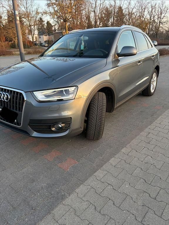 Gebraucht Audi Q3 Ambiente 170 PS (125 kW) 2011 Grau SUV