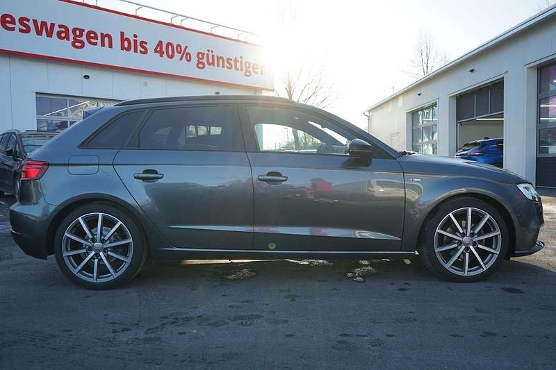 Gebraucht Audi A3 S-Line 150 PS (110 kW) 2019 Grau Limousine