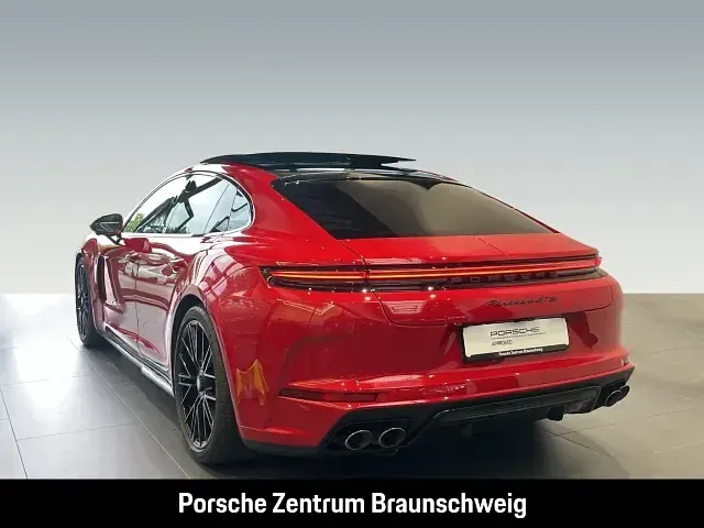 Usata Porsche Panamera GTS 500 CV (367 kW) 2024 Rosso Berlina