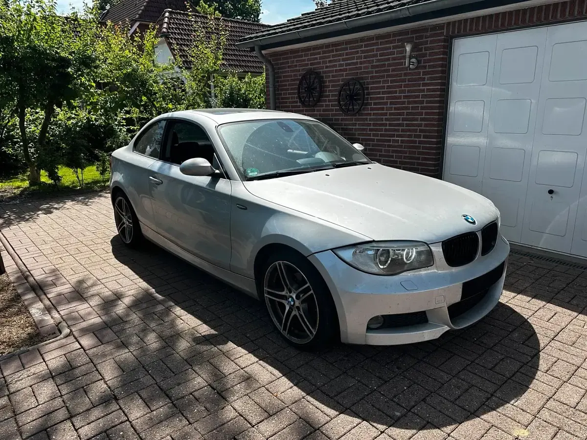 Gebraucht BMW 120 M Performance 230 PS (169 kW) 2010 Silber Kleinwagen