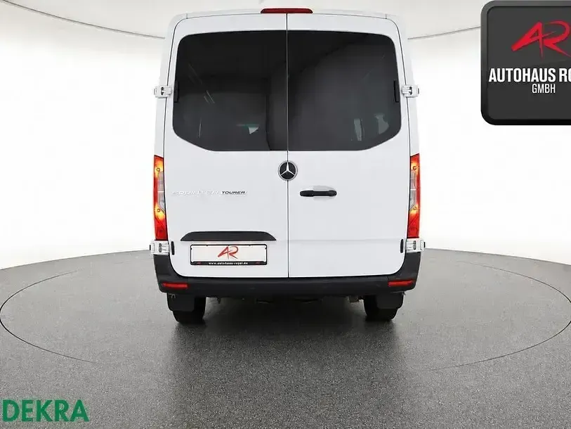 Gebraucht Mercedes Sprinter 163 PS (119 kW) 2021 Arktikweiss Van