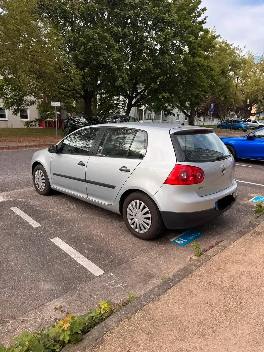 Gebraucht VW Golf VI 80 PS (58 kW) 2008 Silber Kleinwagen