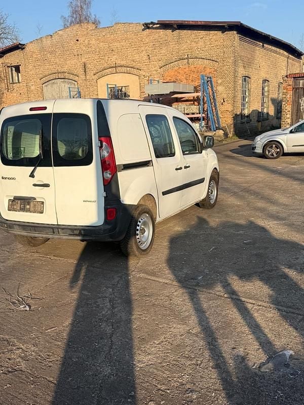 Gebraucht Renault Kangoo 68 PS (50 kW) 2011 Weiß Limousine