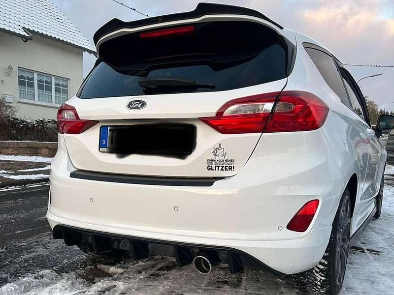 Gebraucht Ford Fiesta S 101 PS (74 kW) 2018 Weiß Limousine