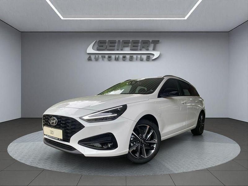 Atlas white / sol Neu 2025 Hyundai i30 Advantage Kombi | 30.550 € (Etwas zu teuer) - Bild 1/4