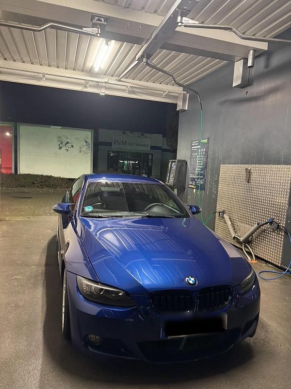 Blau Gebraucht 2008 BMW 320 Coupé | 8.100 € (Etwas zu teuer) - Bild 1/4