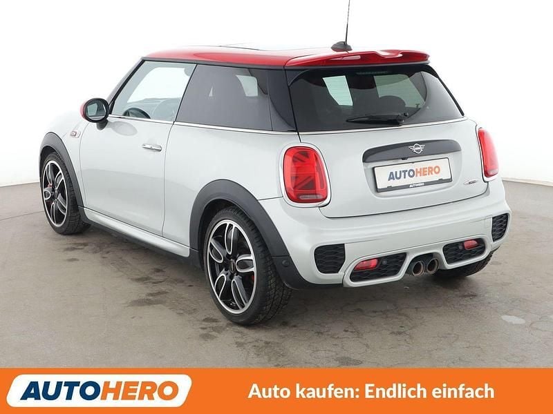 Gebraucht Mini John Cooper Works 231 PS (169 kW) 2019 Weiß Kleinwagen