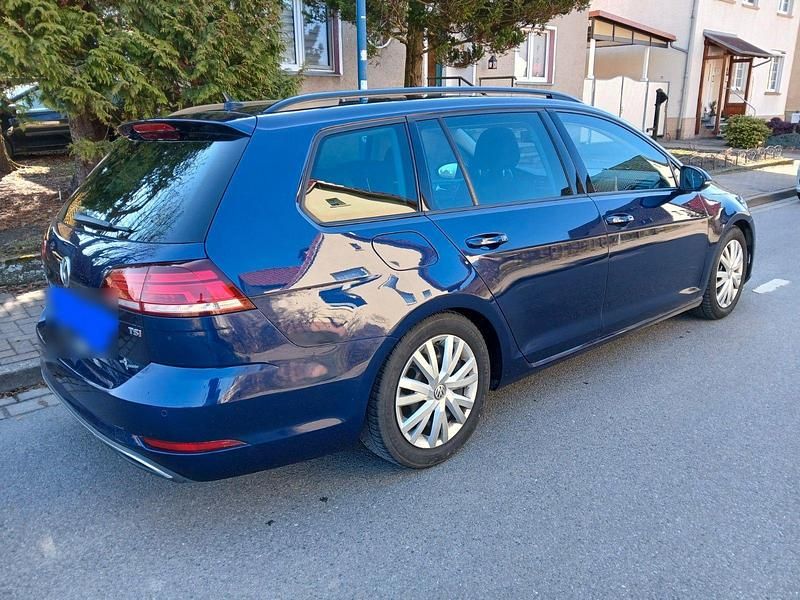 Gebraucht VW Golf VII 125 PS (91 kW) 2017 Blau Kombi