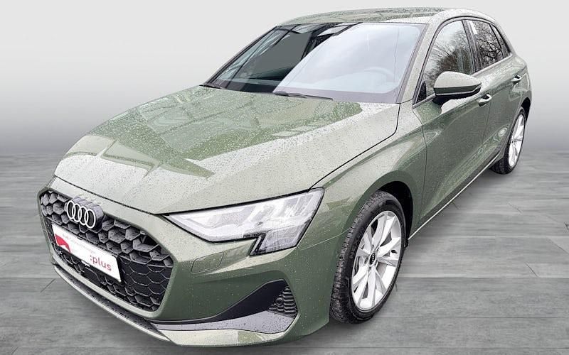 Gebraucht Audi A3 Ambiente 150 PS (110 kW) 2024 Grün Limousine