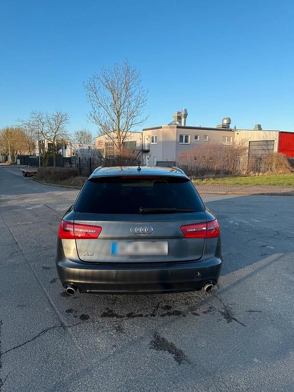 Gebraucht Audi A6 S-Line 245 PS (180 kW) 2014 Grau Kombi