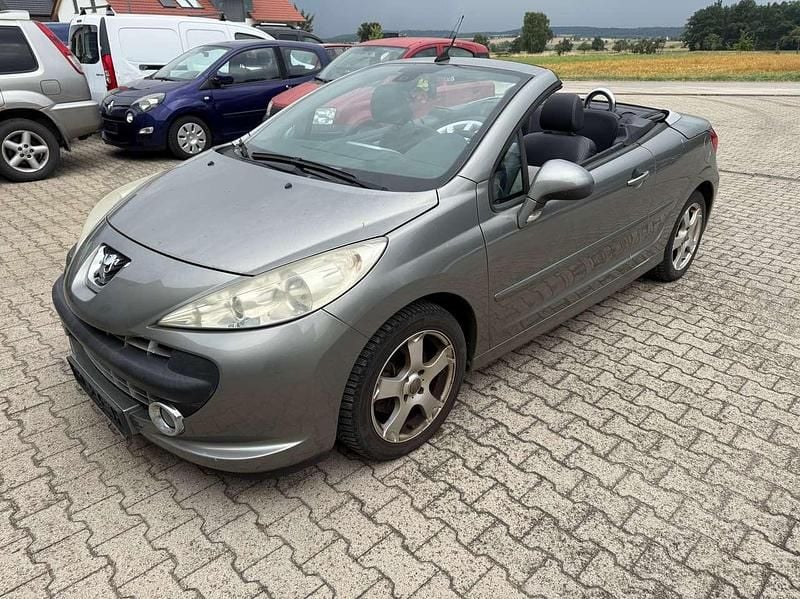 Grau Gebraucht 2008 Peugeot 207 Roland Garros Cabrio | 2.500 € (Superpreis) - Bild 1/4