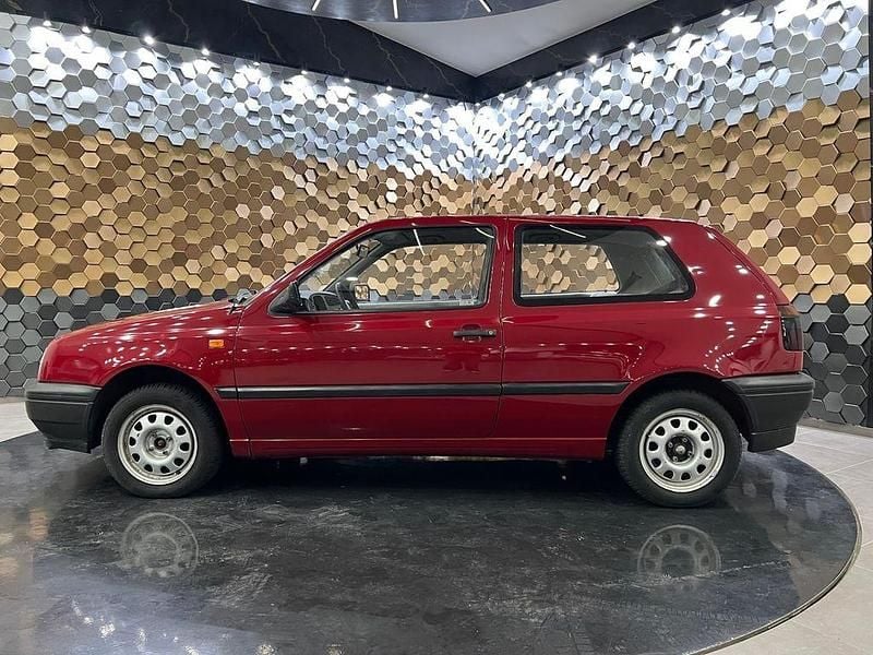 Brugt VW Golf III Pro 75 HK (55 kW) 1994 Rød Sedan
