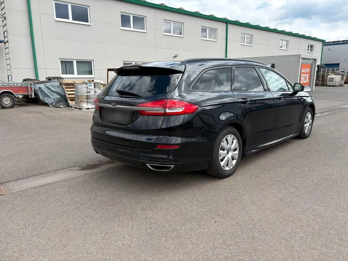 Gebraucht Ford Mondeo ST-Line 190 PS (139 kW) 2019 Schwarz Kombi