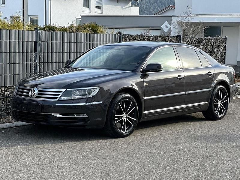 Gebraucht VW Phaeton 245 PS (180 kW) 2010 Braun Limousine