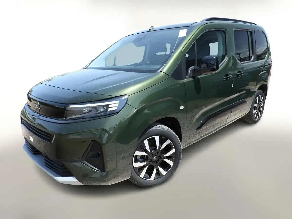 Gebraucht Opel Combo 131 PS (96 kW) 2026 Van / Kleinbus