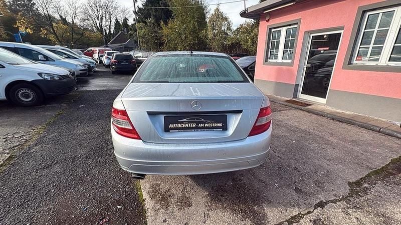 Gebraucht Mercedes C200 184 PS (135 kW) 2009 Silber Limousine
