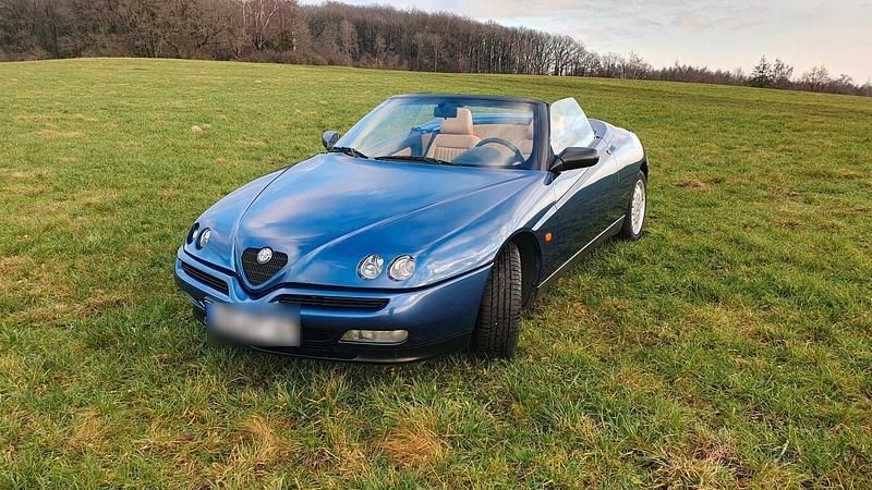 Gebraucht Alfa Romeo Spider 150 PS (110 kW) 1998 Blau Cabrio
