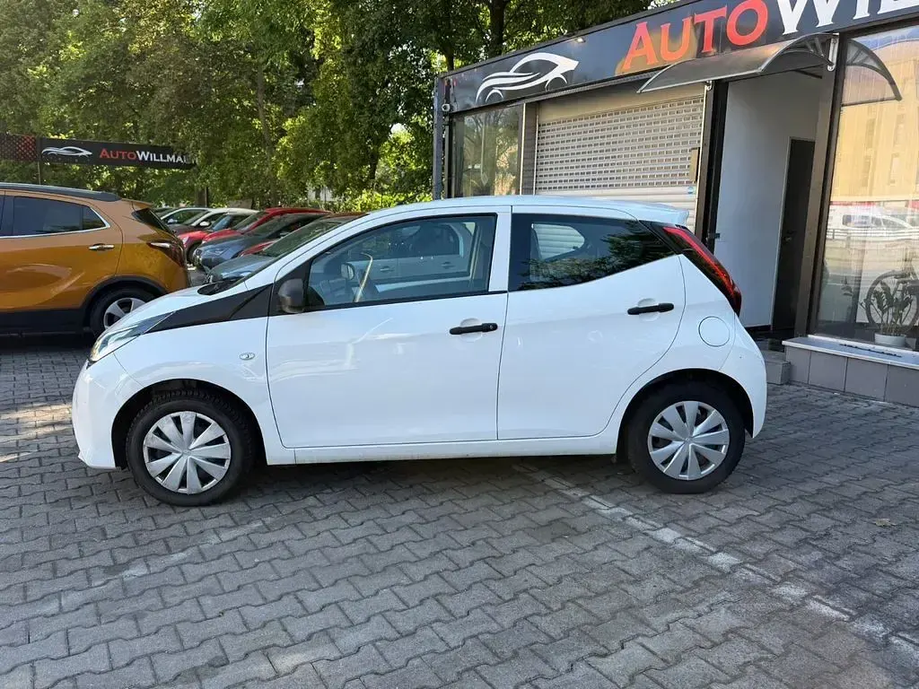Gebraucht Toyota Aygo X-play 72 PS (52 kW) 2019 Weiß Kleinwagen