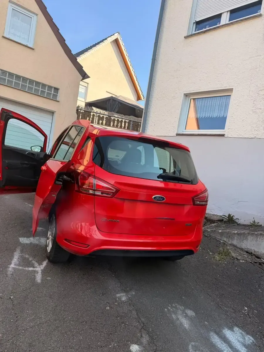 Brugt Ford B-MAX 97 HK (71 kW) 2016 Rød MPV