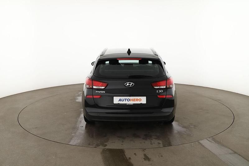 Gebraucht Hyundai i30 Pure 2021 Schwarz Kombi