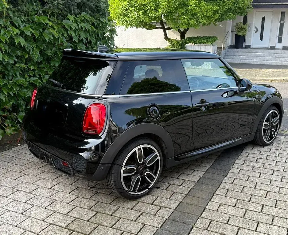 Gebraucht Mini John Cooper Works 192 PS (141 kW) 2019 Schwarz Kleinwagen