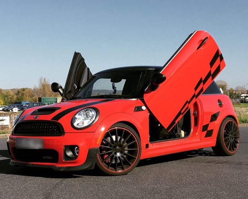 Gebraucht Mini John Cooper Works 211 PS (155 kW) 2010 Rot Kleinwagen