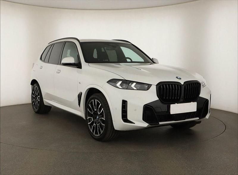 Weiß Gebraucht 2024 BMW X5 SUV | 81.634 € (Teuer) - Bild 1/4