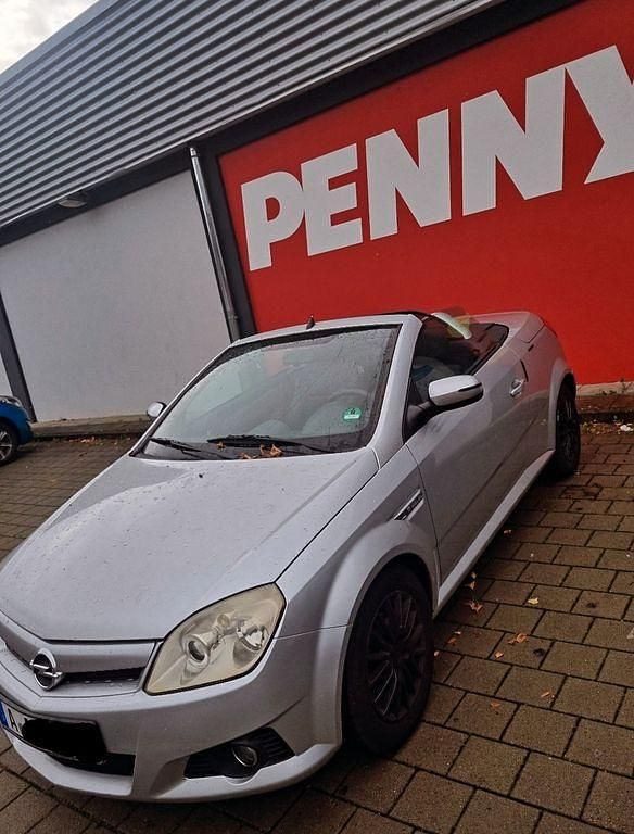 Schwarz Gebraucht 2005 Opel Tigra Sport Cabrio | 1.300 € (Guter Preis) - Bild 1/4