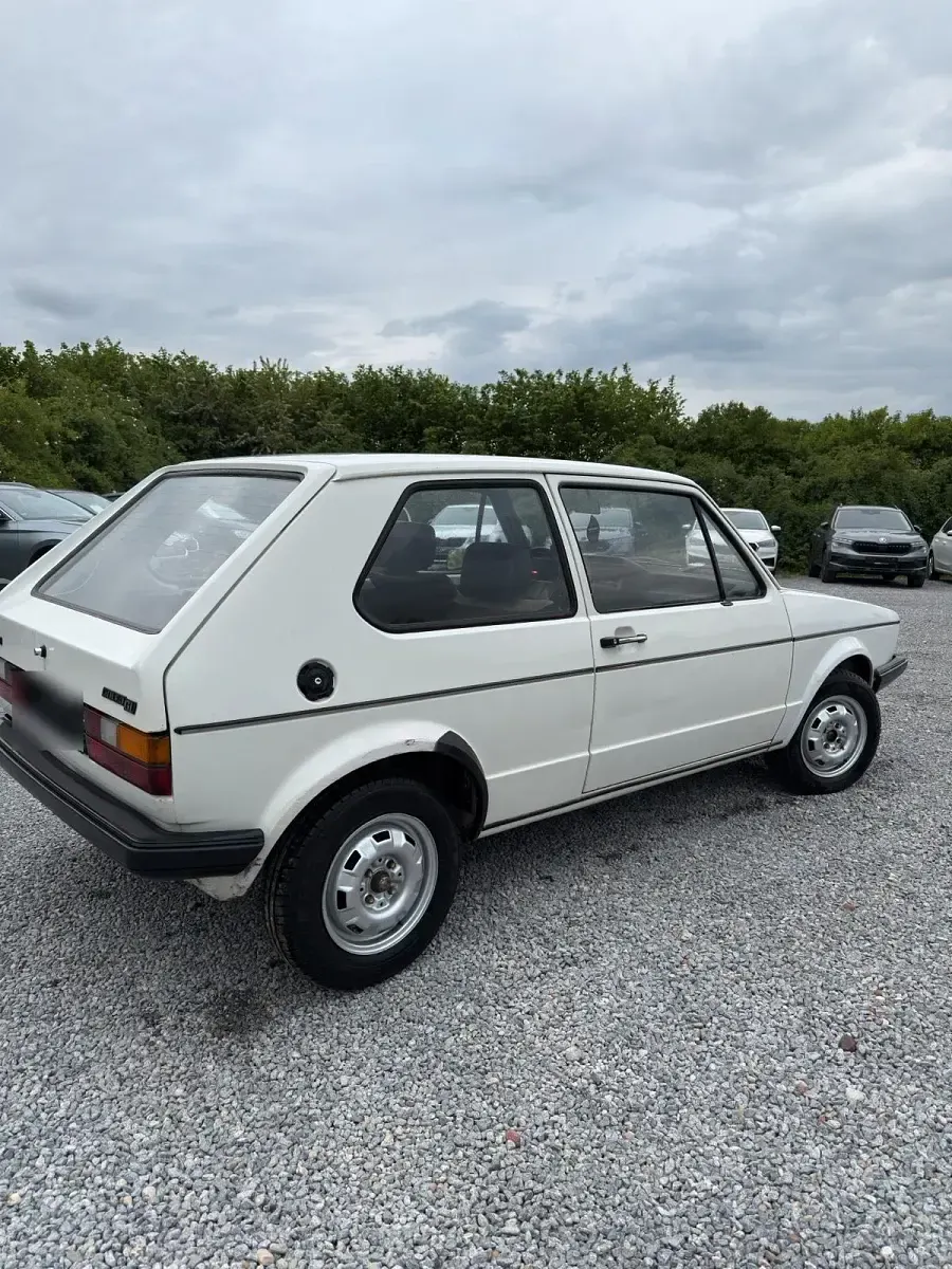 Gebraucht VW Golf I 60 PS (44 kW) 1982 Weiß Kleinwagen