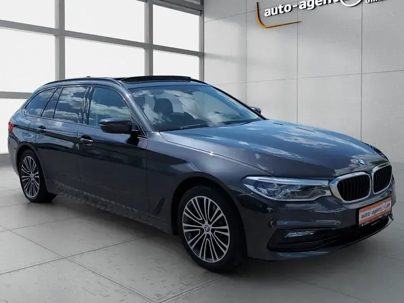 Gebraucht BMW 530 Sport Line 265 PS (194 kW) 2017 Kombi